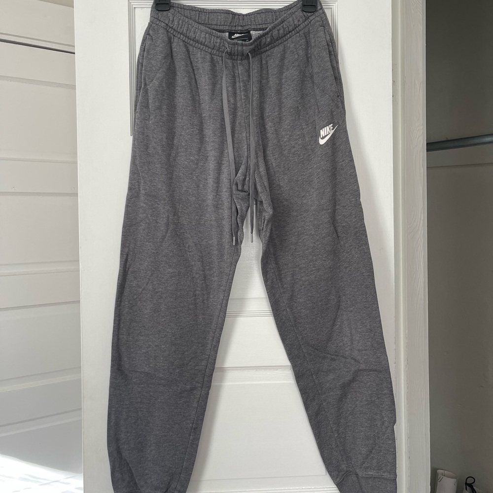Nike great sweatpants, gently used